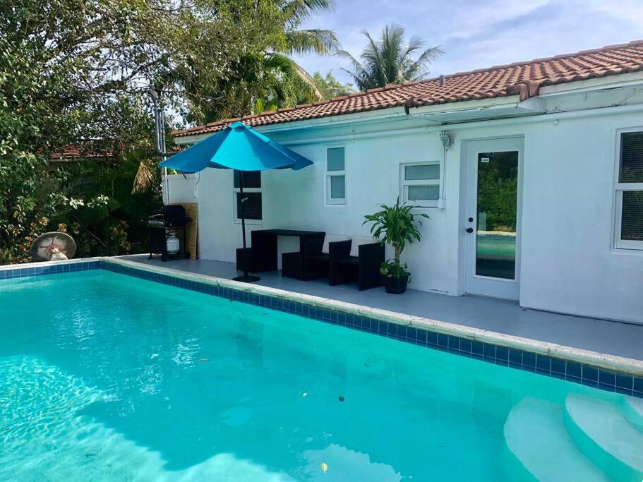 House With Pool And Bbq, 12 Min To The Beach Miami Shores Exterior photo